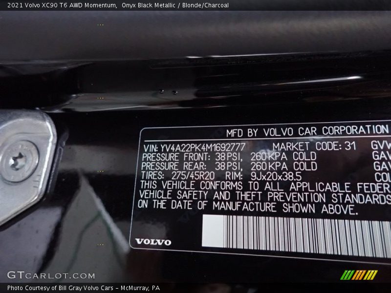 Onyx Black Metallic / Blonde/Charcoal 2021 Volvo XC90 T6 AWD Momentum