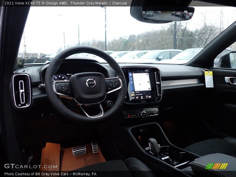 Thunder Grey Metallic / Charcoal 2021 Volvo XC40 T5 R-Design AWD