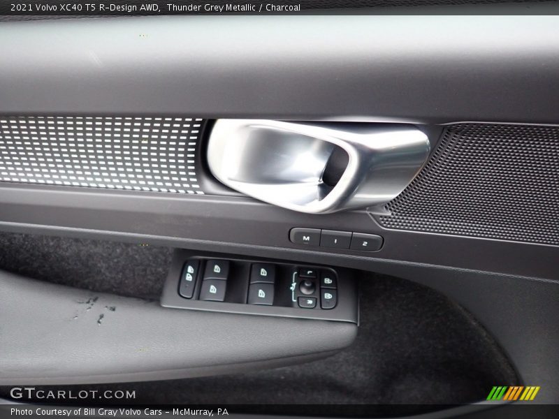Thunder Grey Metallic / Charcoal 2021 Volvo XC40 T5 R-Design AWD
