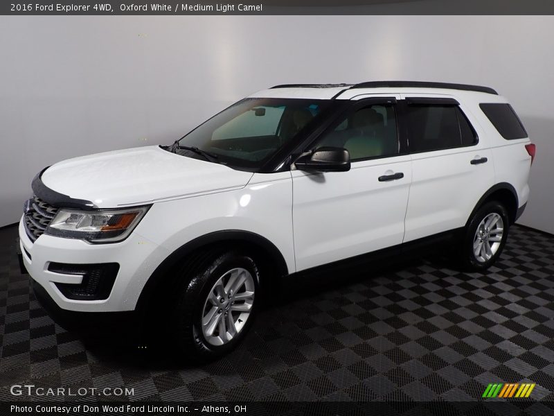 Oxford White / Medium Light Camel 2016 Ford Explorer 4WD