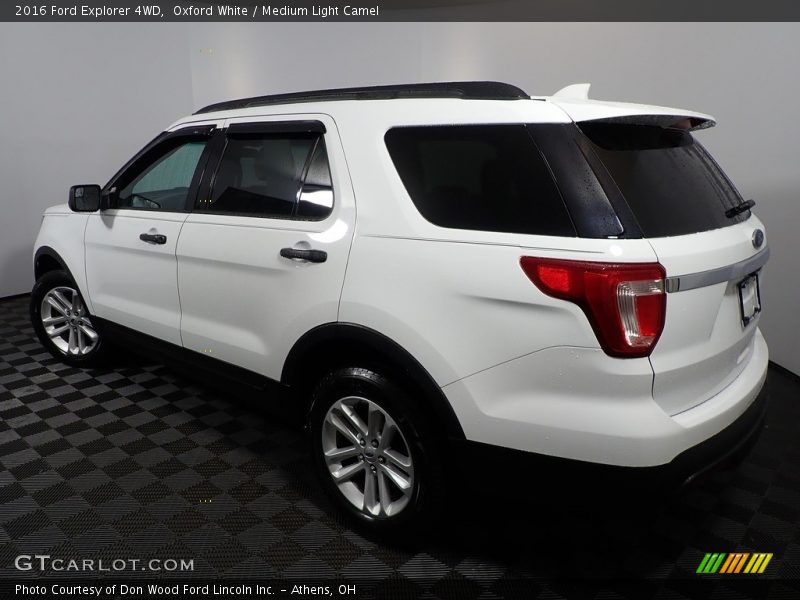 Oxford White / Medium Light Camel 2016 Ford Explorer 4WD
