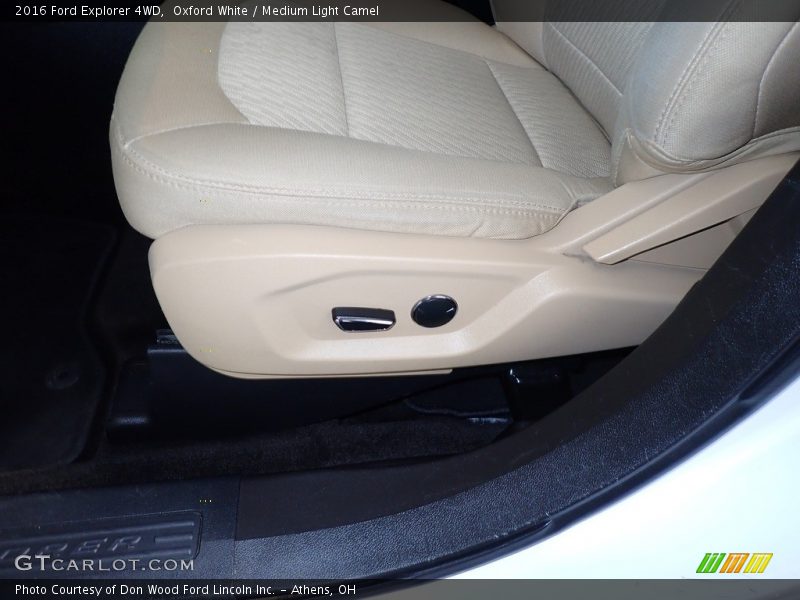 Oxford White / Medium Light Camel 2016 Ford Explorer 4WD