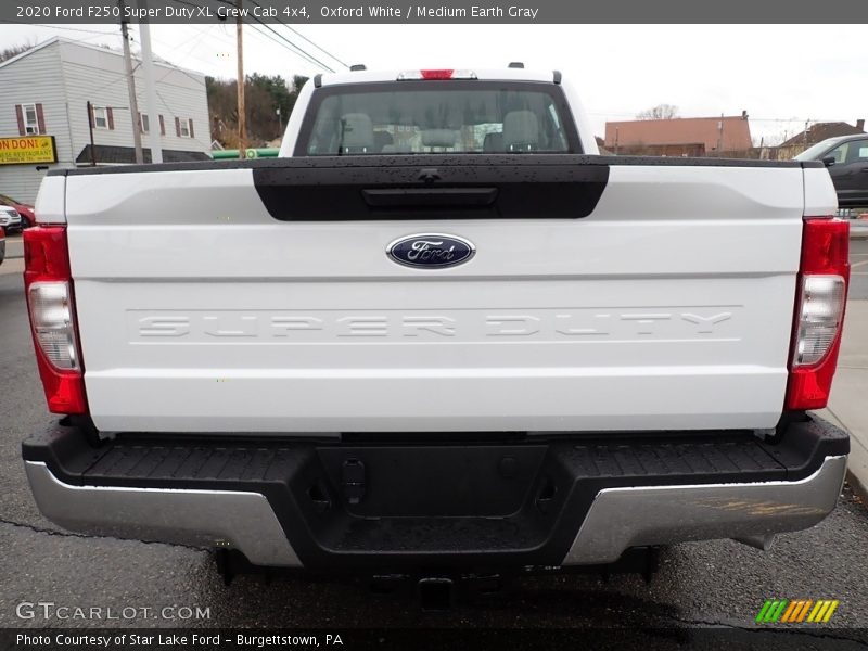 Oxford White / Medium Earth Gray 2020 Ford F250 Super Duty XL Crew Cab 4x4
