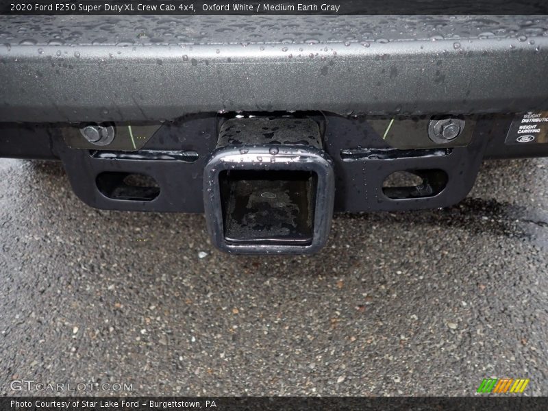 Oxford White / Medium Earth Gray 2020 Ford F250 Super Duty XL Crew Cab 4x4