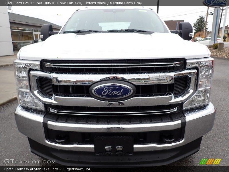 Oxford White / Medium Earth Gray 2020 Ford F250 Super Duty XL Crew Cab 4x4