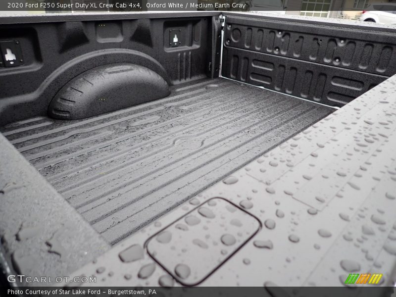 Oxford White / Medium Earth Gray 2020 Ford F250 Super Duty XL Crew Cab 4x4