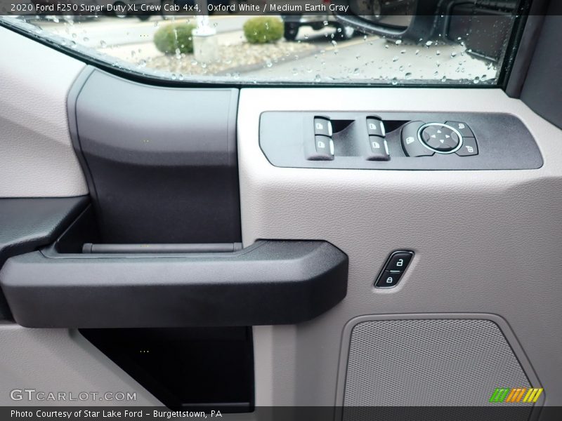 Oxford White / Medium Earth Gray 2020 Ford F250 Super Duty XL Crew Cab 4x4