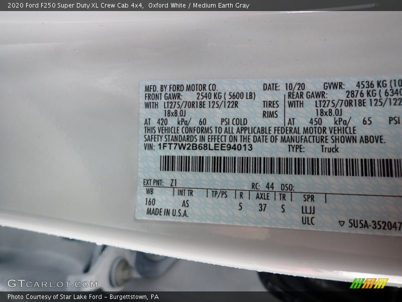 Oxford White / Medium Earth Gray 2020 Ford F250 Super Duty XL Crew Cab 4x4