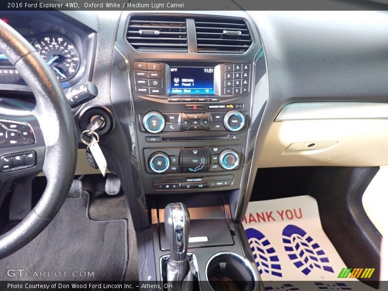 Oxford White / Medium Light Camel 2016 Ford Explorer 4WD