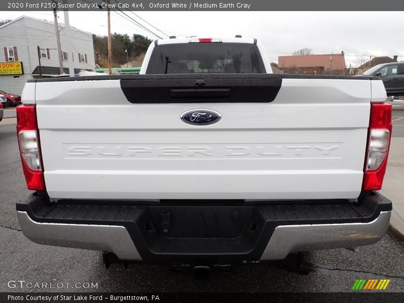 Oxford White / Medium Earth Gray 2020 Ford F250 Super Duty XL Crew Cab 4x4