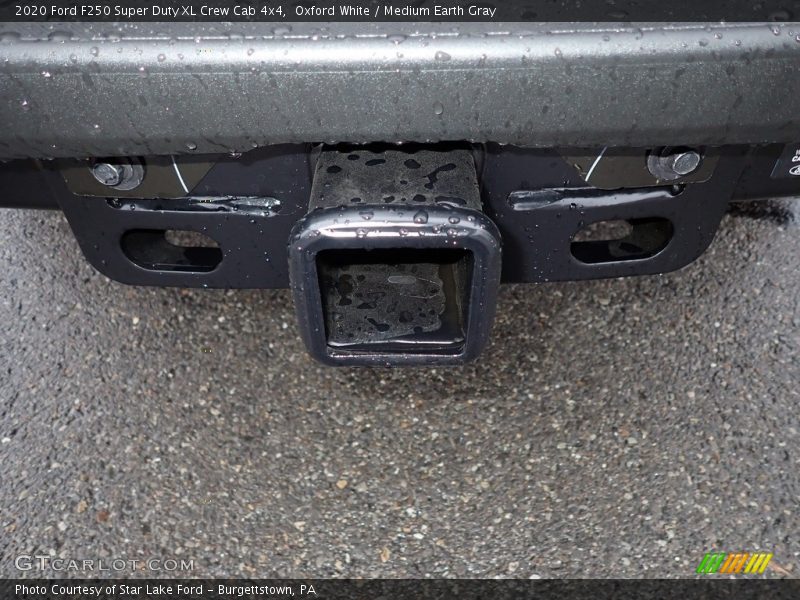 Oxford White / Medium Earth Gray 2020 Ford F250 Super Duty XL Crew Cab 4x4