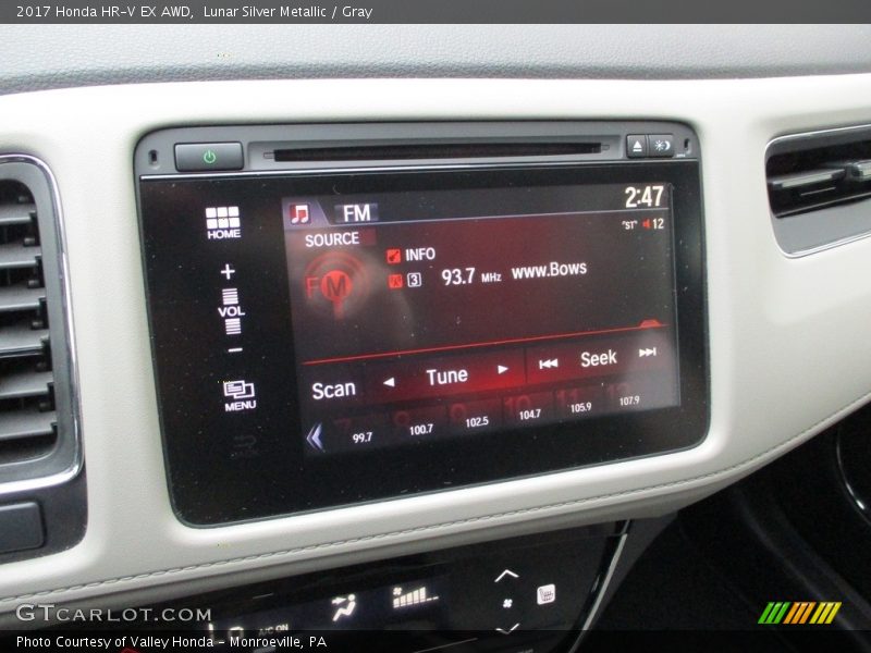 Lunar Silver Metallic / Gray 2017 Honda HR-V EX AWD