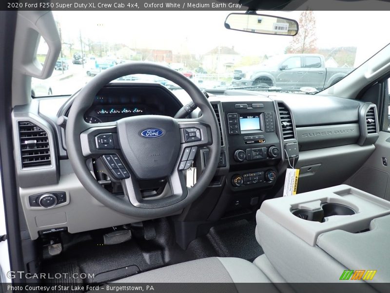 Oxford White / Medium Earth Gray 2020 Ford F250 Super Duty XL Crew Cab 4x4