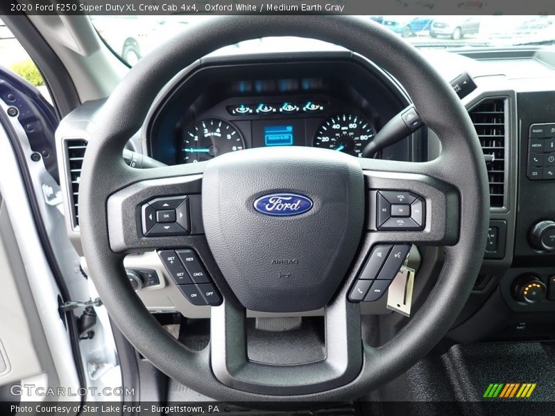 Oxford White / Medium Earth Gray 2020 Ford F250 Super Duty XL Crew Cab 4x4