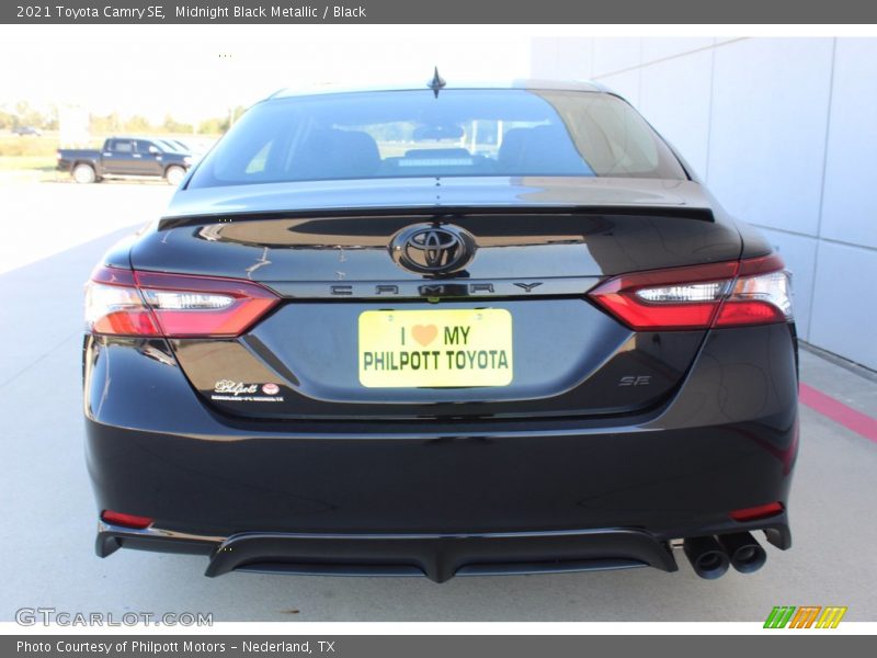 Midnight Black Metallic / Black 2021 Toyota Camry SE