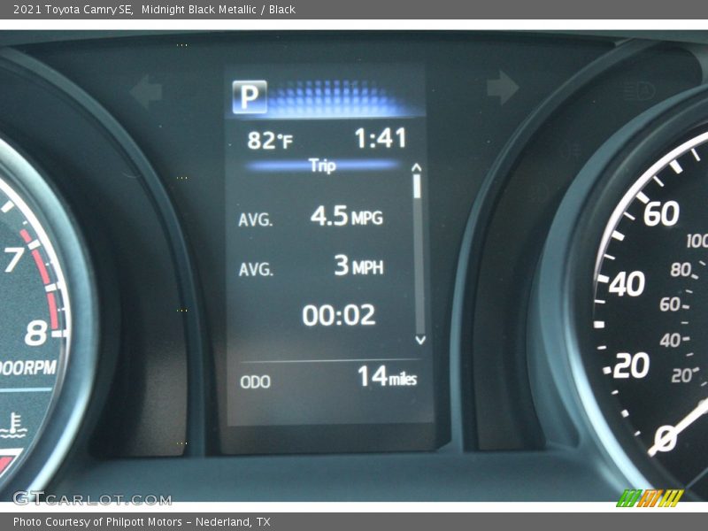 Midnight Black Metallic / Black 2021 Toyota Camry SE
