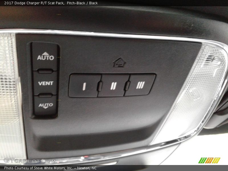 Pitch-Black / Black 2017 Dodge Charger R/T Scat Pack