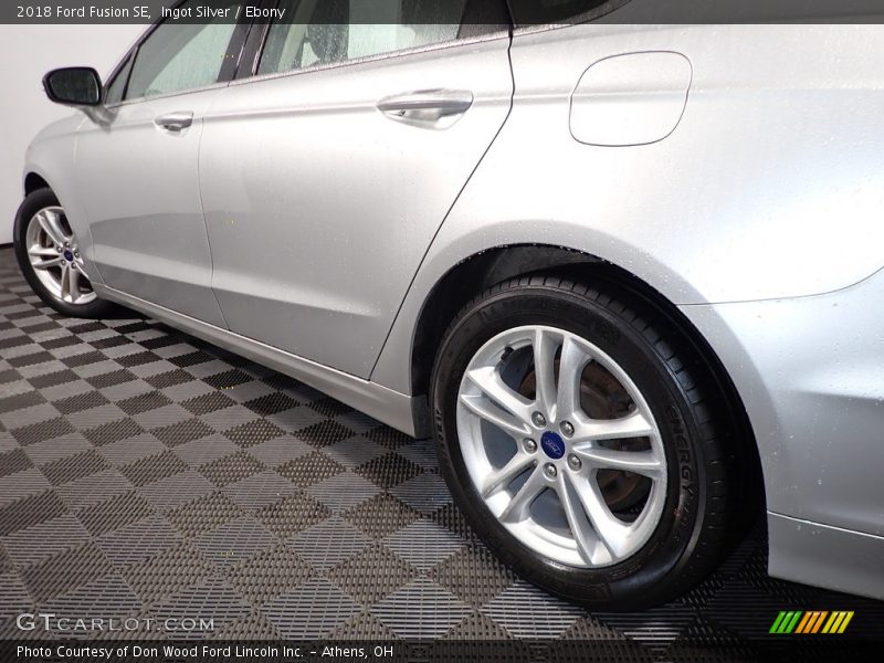 Ingot Silver / Ebony 2018 Ford Fusion SE