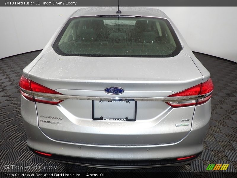 Ingot Silver / Ebony 2018 Ford Fusion SE