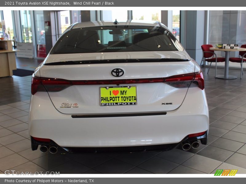 Wind Chill Pearl / Black 2021 Toyota Avalon XSE Nightshade