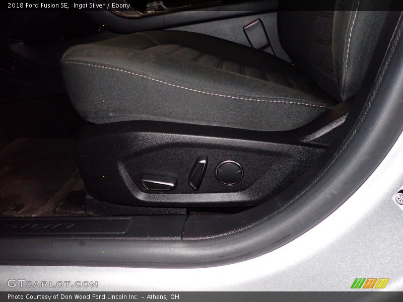Ingot Silver / Ebony 2018 Ford Fusion SE