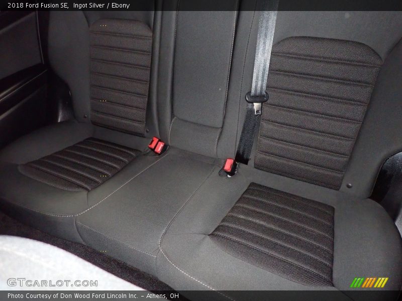 Ingot Silver / Ebony 2018 Ford Fusion SE