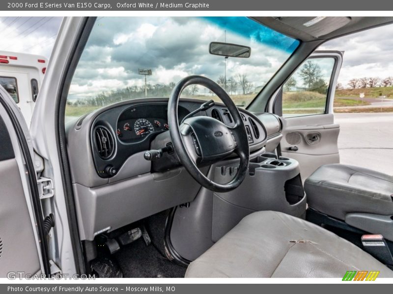 Oxford White / Medium Graphite 2000 Ford E Series Van E150 Cargo