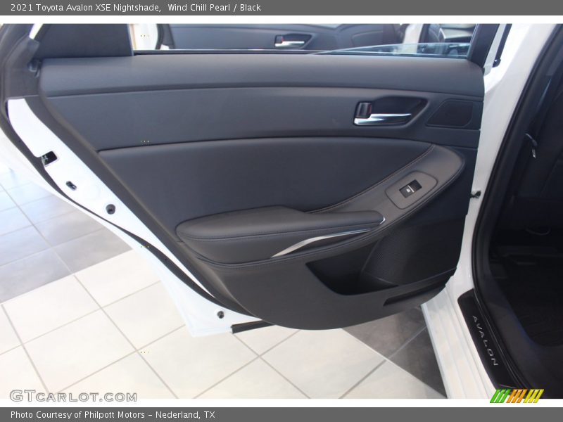 Wind Chill Pearl / Black 2021 Toyota Avalon XSE Nightshade