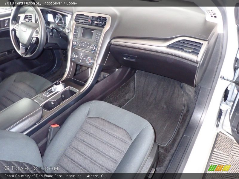 Ingot Silver / Ebony 2018 Ford Fusion SE