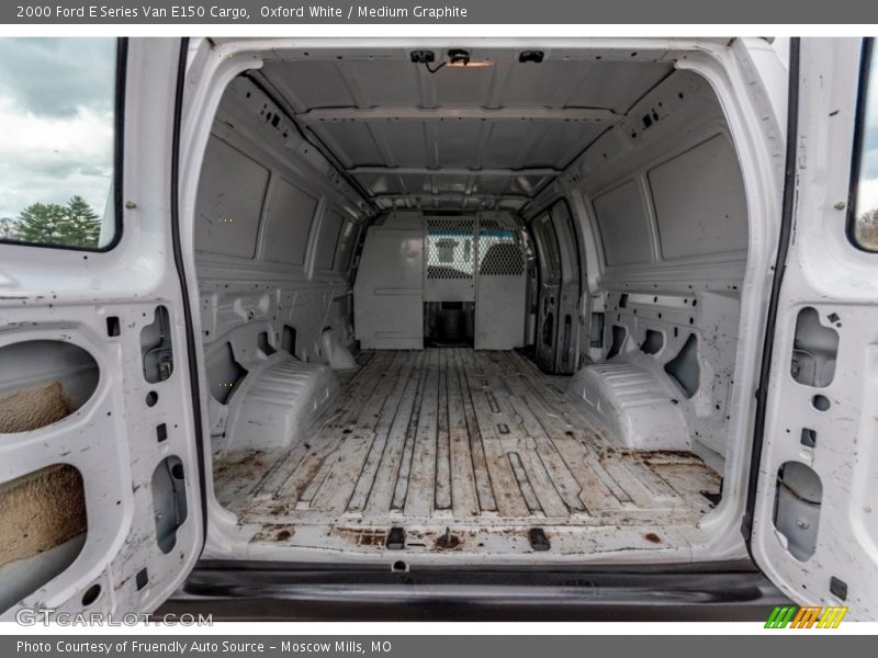 Oxford White / Medium Graphite 2000 Ford E Series Van E150 Cargo