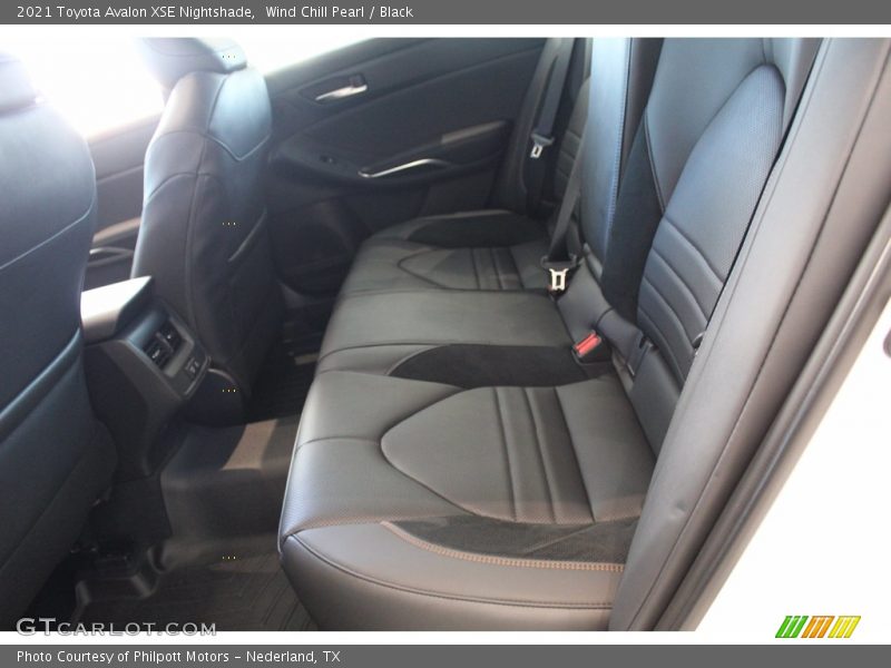 Wind Chill Pearl / Black 2021 Toyota Avalon XSE Nightshade