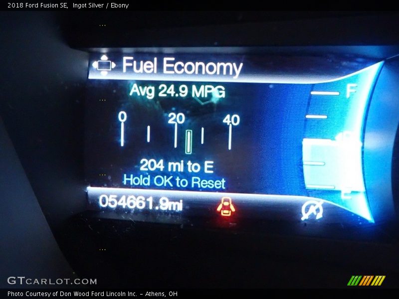 Ingot Silver / Ebony 2018 Ford Fusion SE