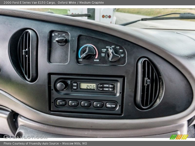Oxford White / Medium Graphite 2000 Ford E Series Van E150 Cargo