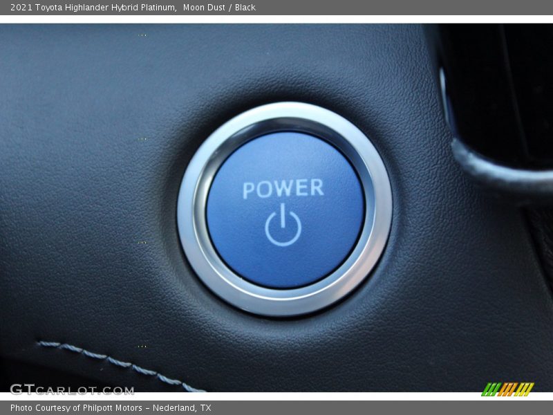 Moon Dust / Black 2021 Toyota Highlander Hybrid Platinum