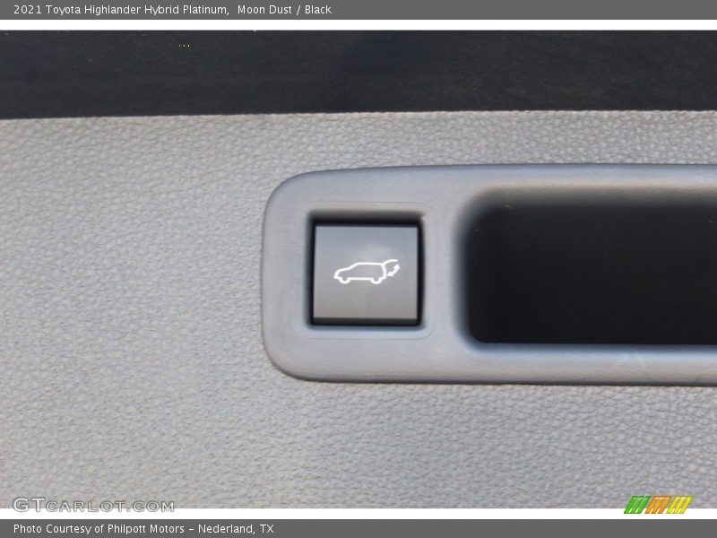 Moon Dust / Black 2021 Toyota Highlander Hybrid Platinum
