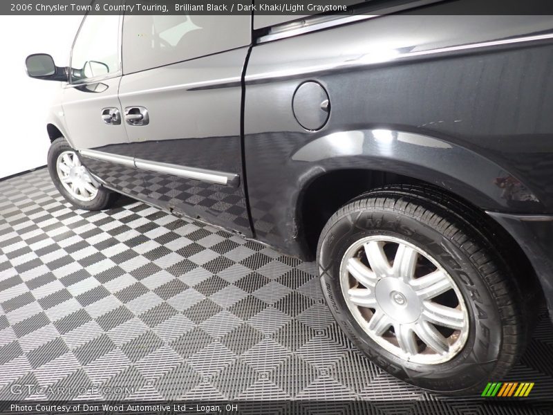 Brilliant Black / Dark Khaki/Light Graystone 2006 Chrysler Town & Country Touring