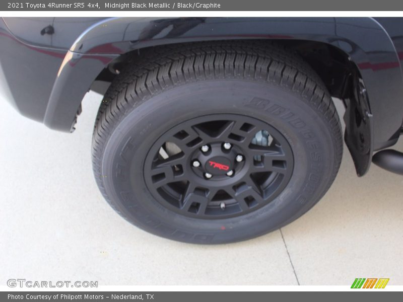 Midnight Black Metallic / Black/Graphite 2021 Toyota 4Runner SR5 4x4