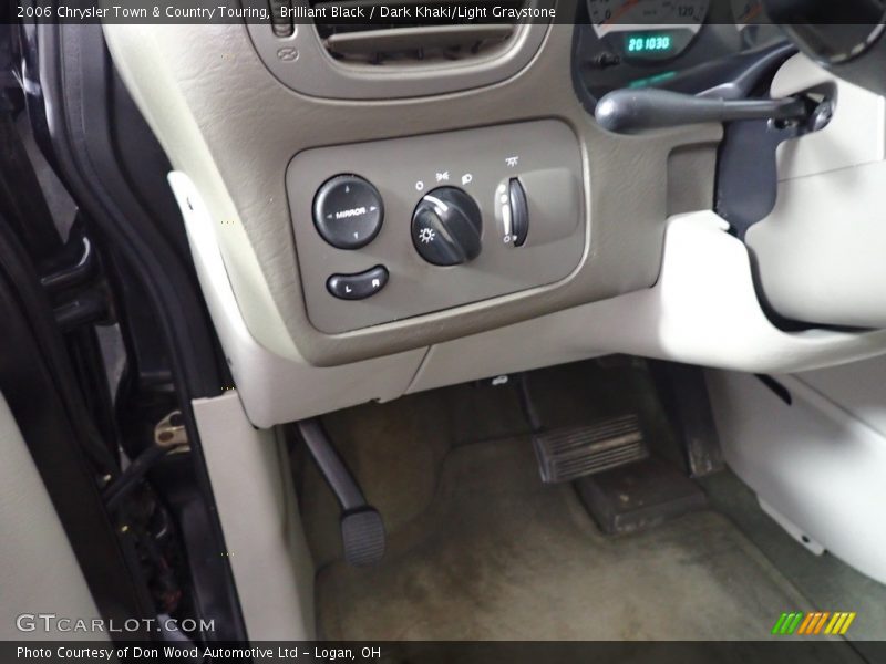 Brilliant Black / Dark Khaki/Light Graystone 2006 Chrysler Town & Country Touring