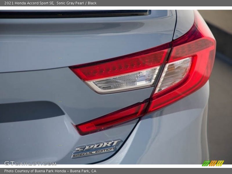Sonic Gray Pearl / Black 2021 Honda Accord Sport SE