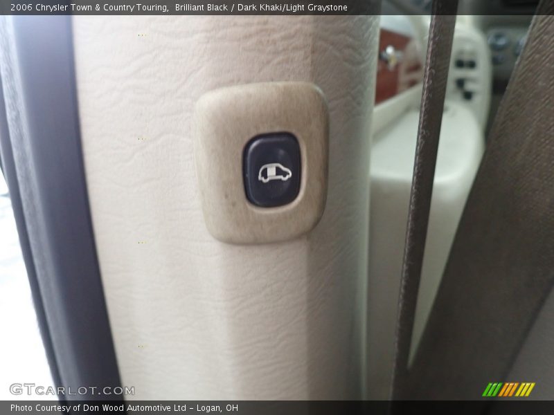 Brilliant Black / Dark Khaki/Light Graystone 2006 Chrysler Town & Country Touring
