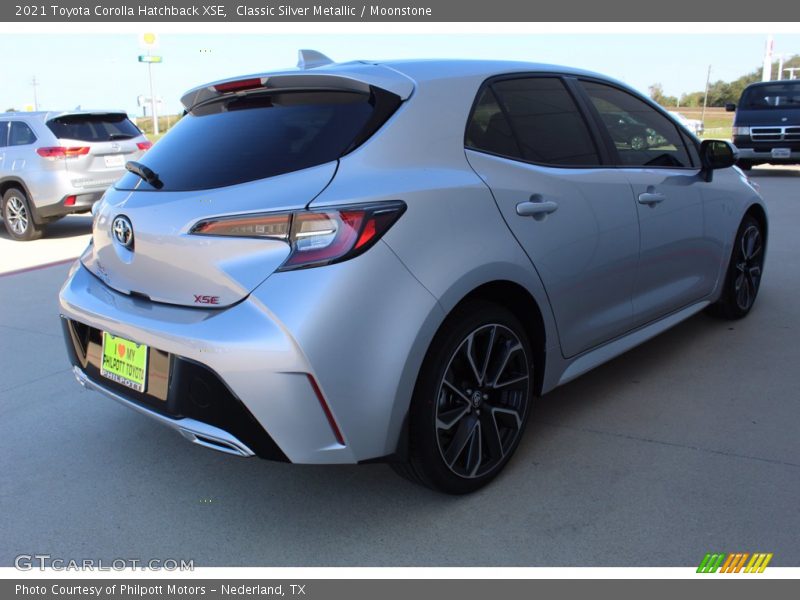 Classic Silver Metallic / Moonstone 2021 Toyota Corolla Hatchback XSE