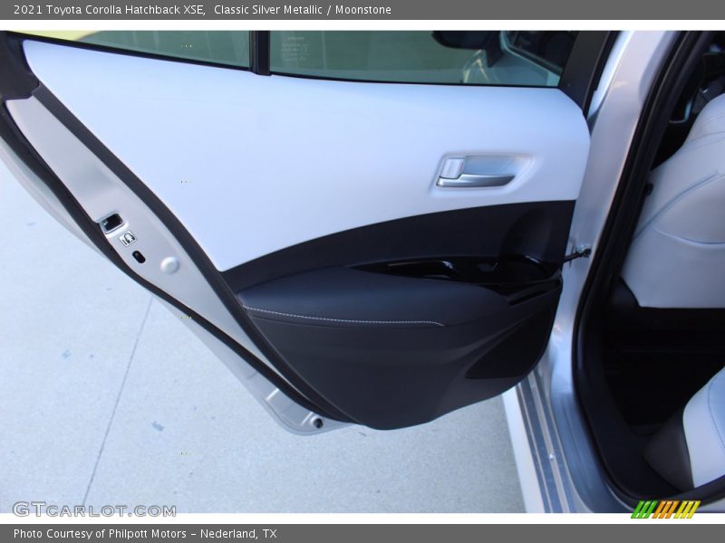 Classic Silver Metallic / Moonstone 2021 Toyota Corolla Hatchback XSE