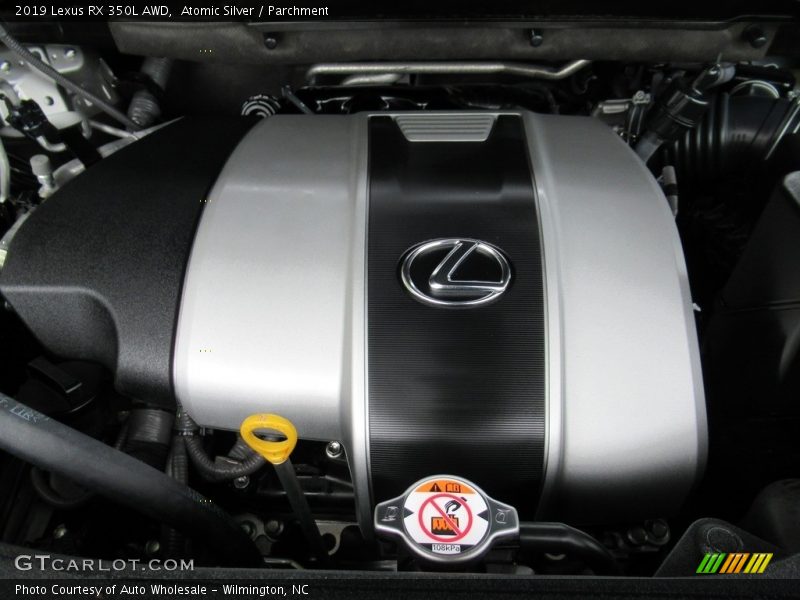 Atomic Silver / Parchment 2019 Lexus RX 350L AWD