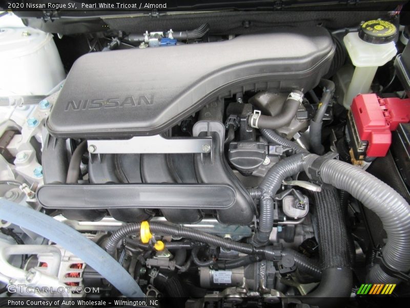 Pearl White Tricoat / Almond 2020 Nissan Rogue SV