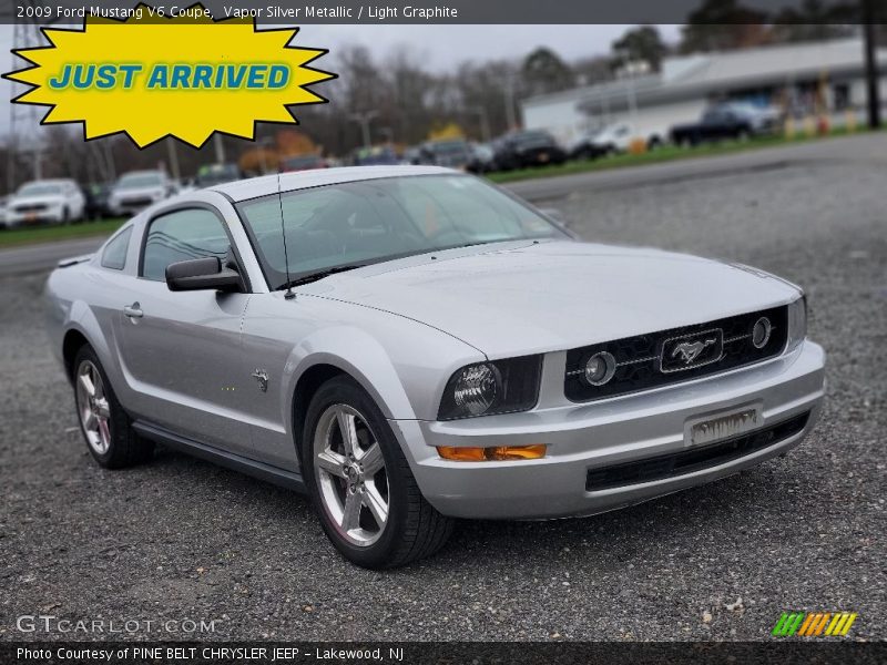 Vapor Silver Metallic / Light Graphite 2009 Ford Mustang V6 Coupe