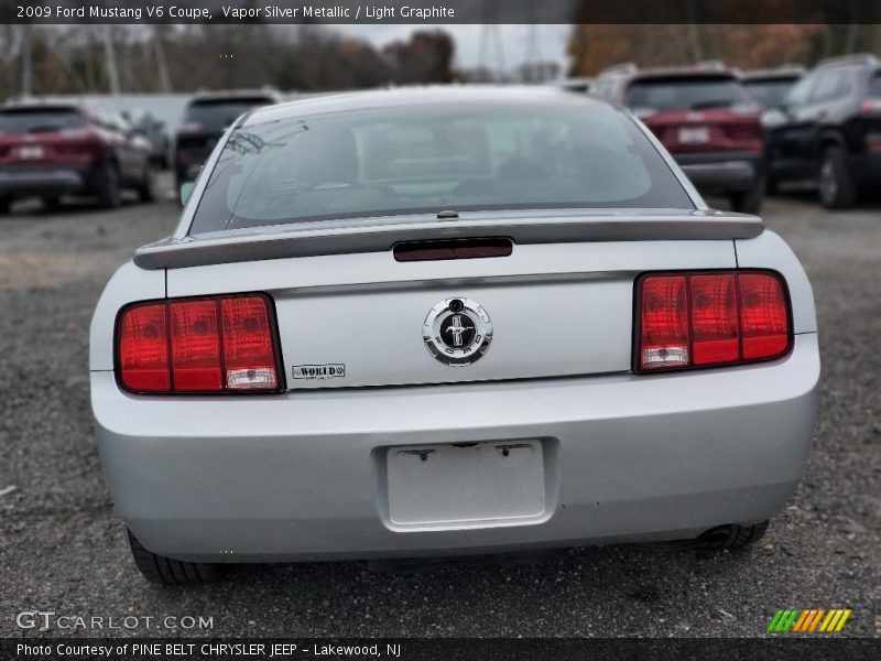 Vapor Silver Metallic / Light Graphite 2009 Ford Mustang V6 Coupe