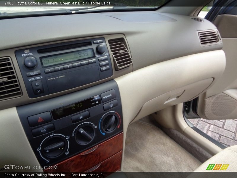 Mineral Green Metallic / Pebble Beige 2003 Toyota Corolla S