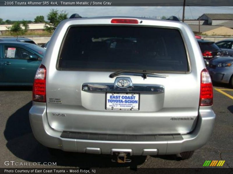 Titanium Metallic / Stone Gray 2006 Toyota 4Runner SR5 4x4