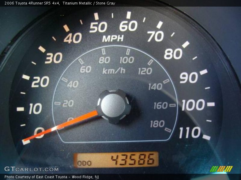 Titanium Metallic / Stone Gray 2006 Toyota 4Runner SR5 4x4