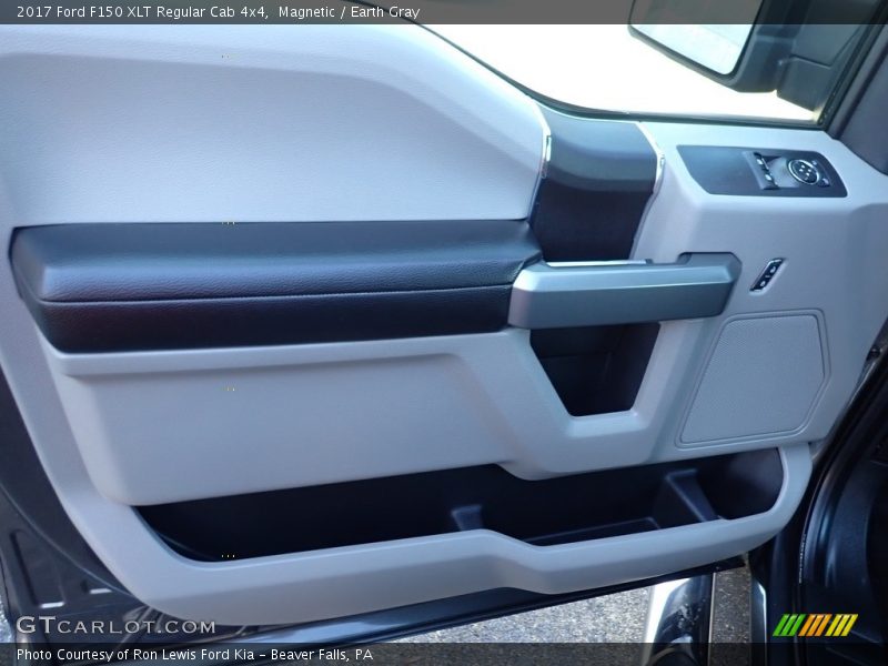 Magnetic / Earth Gray 2017 Ford F150 XLT Regular Cab 4x4